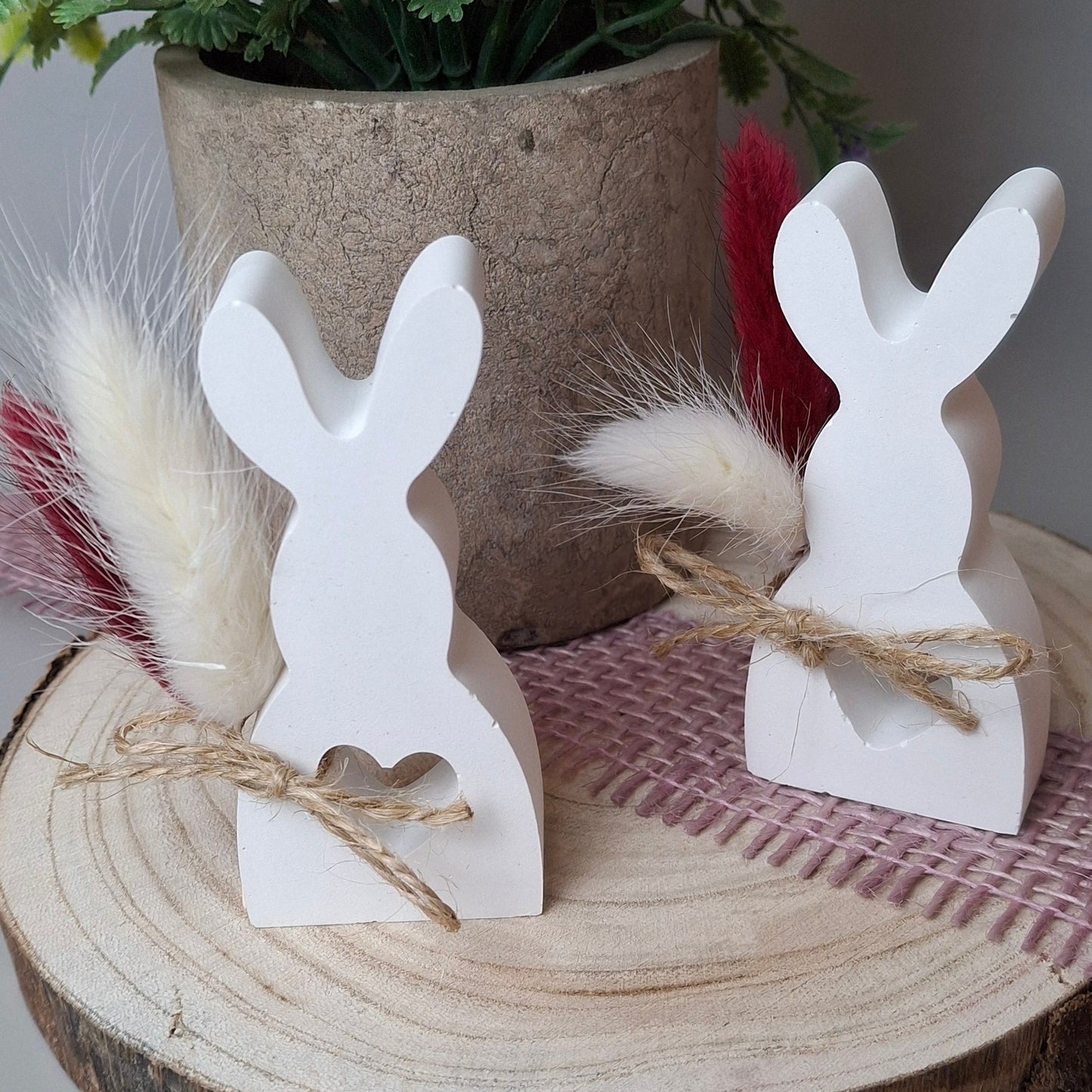 Osterhasen 2er-Set mit Trockenblumen
